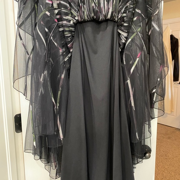 Cache Size 8 Cocktail/Formal Dress with Spaghetti Straps Black Tulle Scarf/Shawl - Picture 8 of 10